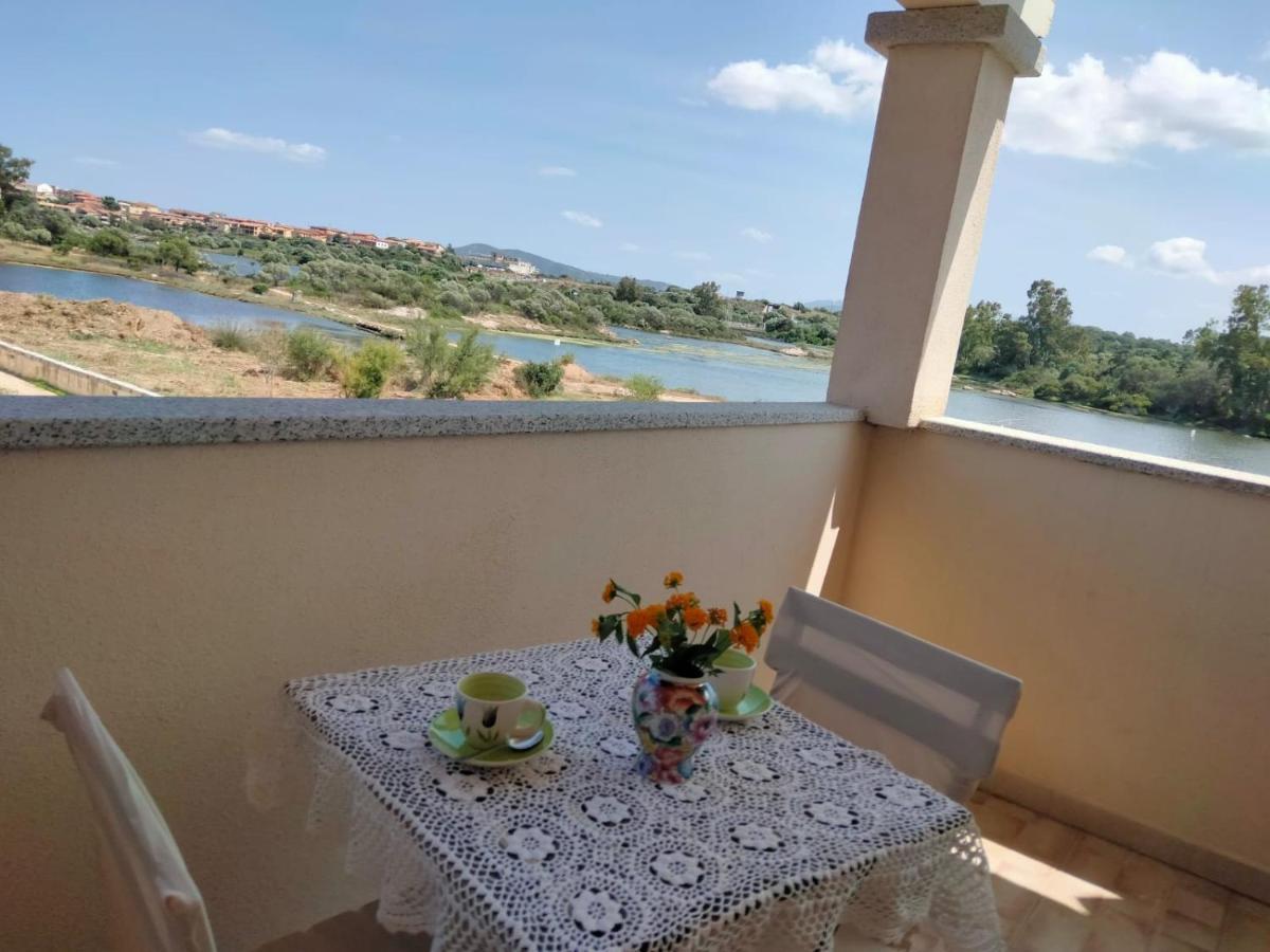 La Casa Dei Fenicotteri Panzió Olbia Kültér fotó